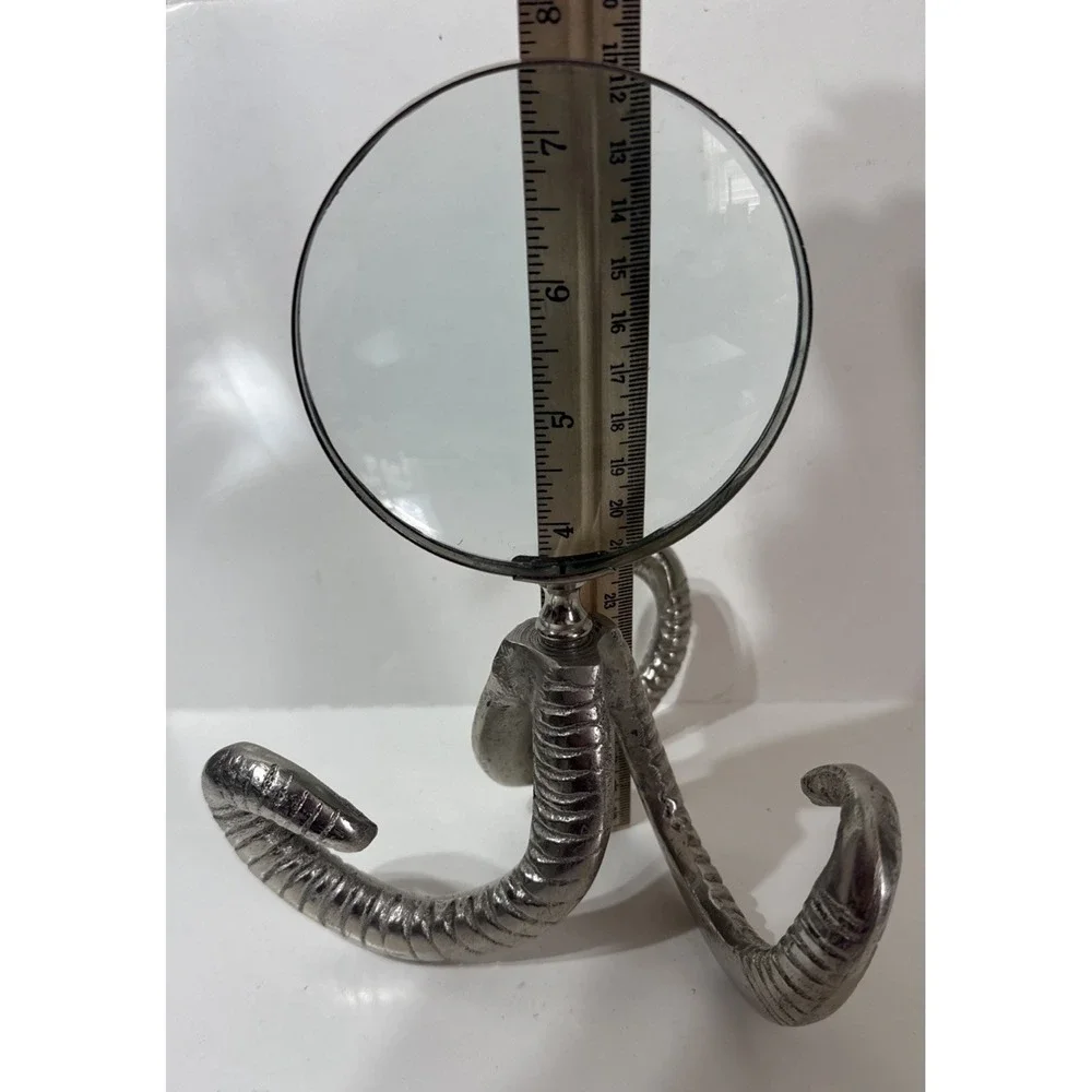 Octopus Tentacles Desk Magnifying Glass Silver Pewter Textured Bookshelf Decor‎